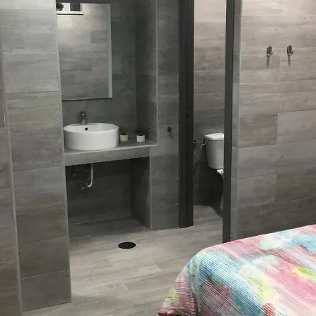 Apartment B, A 3 Minutos De La Estacion De Bus Y Tren Malaga
